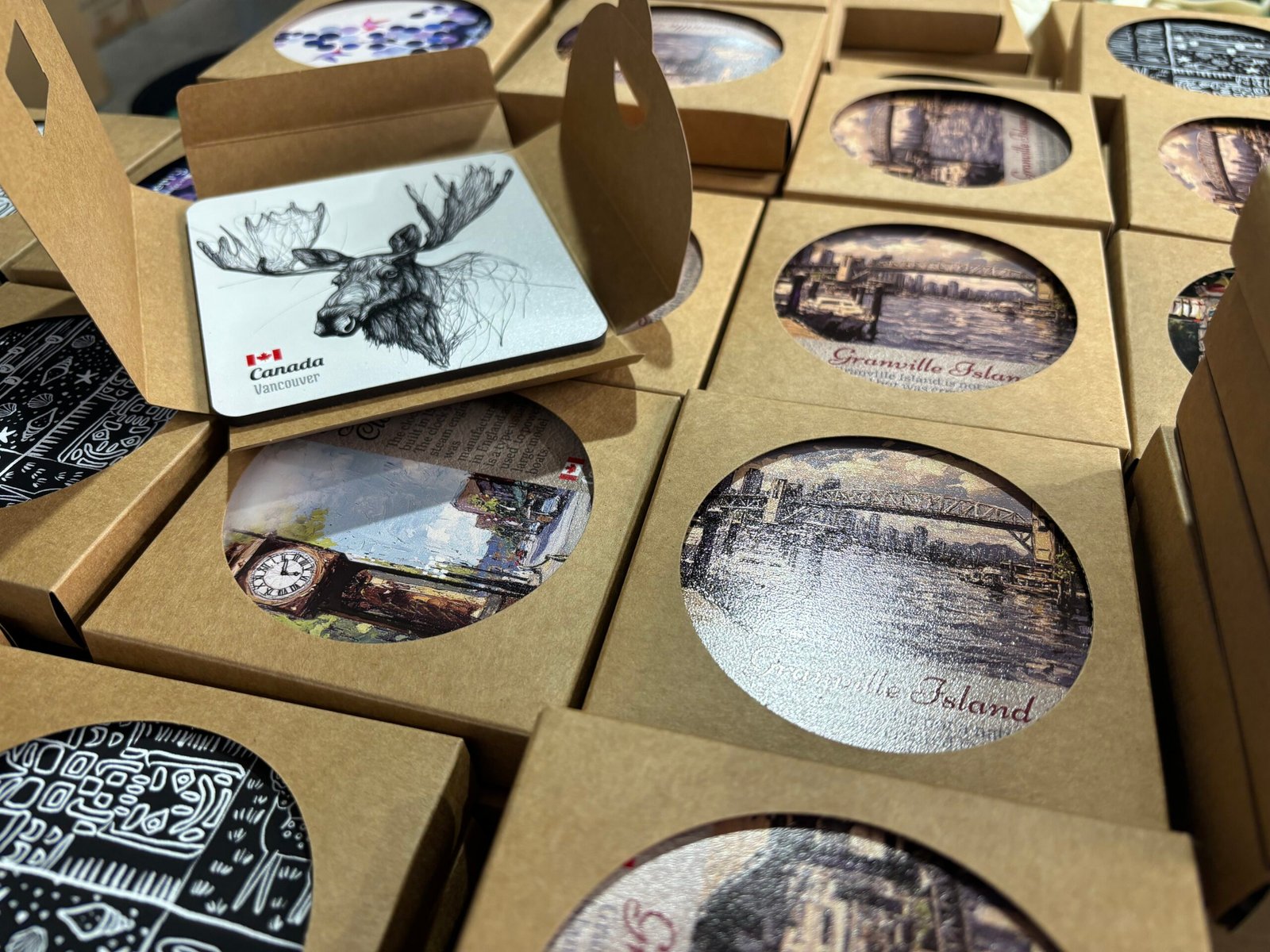 Ready to ship custom souvenir orders worldwide from Guangzhou